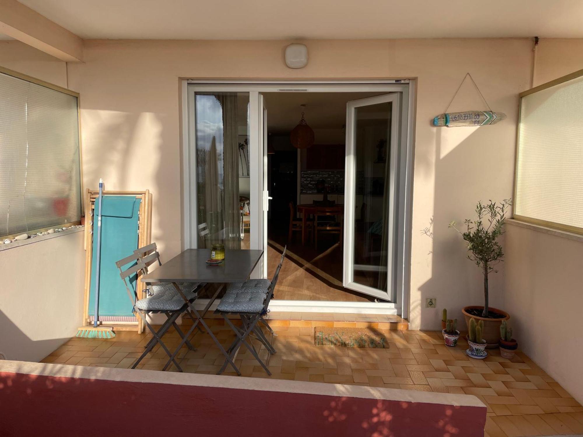 "Les Palmiers" Studio Spacieux Vue Mer Terrasse & Parking Saint-Cyr-sur-Mer Exterior photo